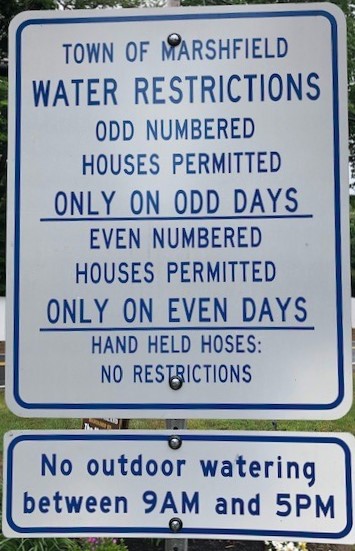 Marshfield Water Ban Sign